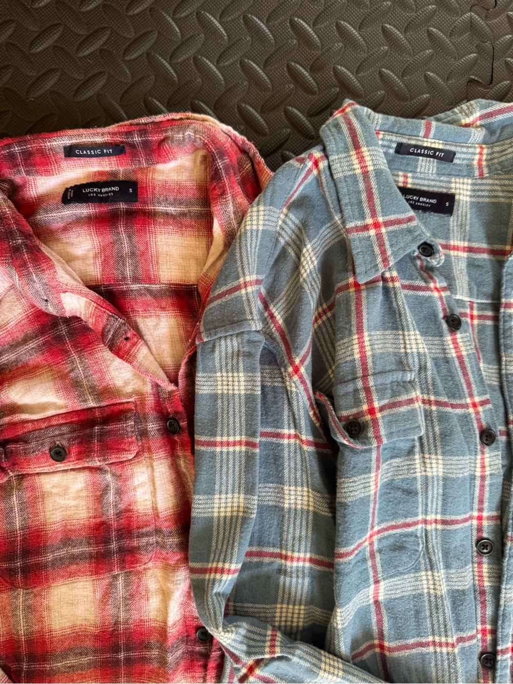 Gender neutral adult small Lucky Brand Red & Blue Plaid flannel shirt bundle - Picture 2 of 7
